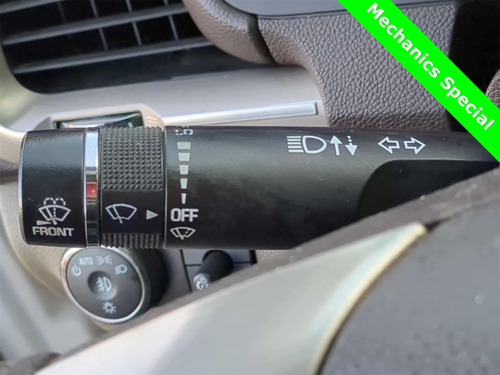 Thumbnail: 2015 GMC Acadia - 27