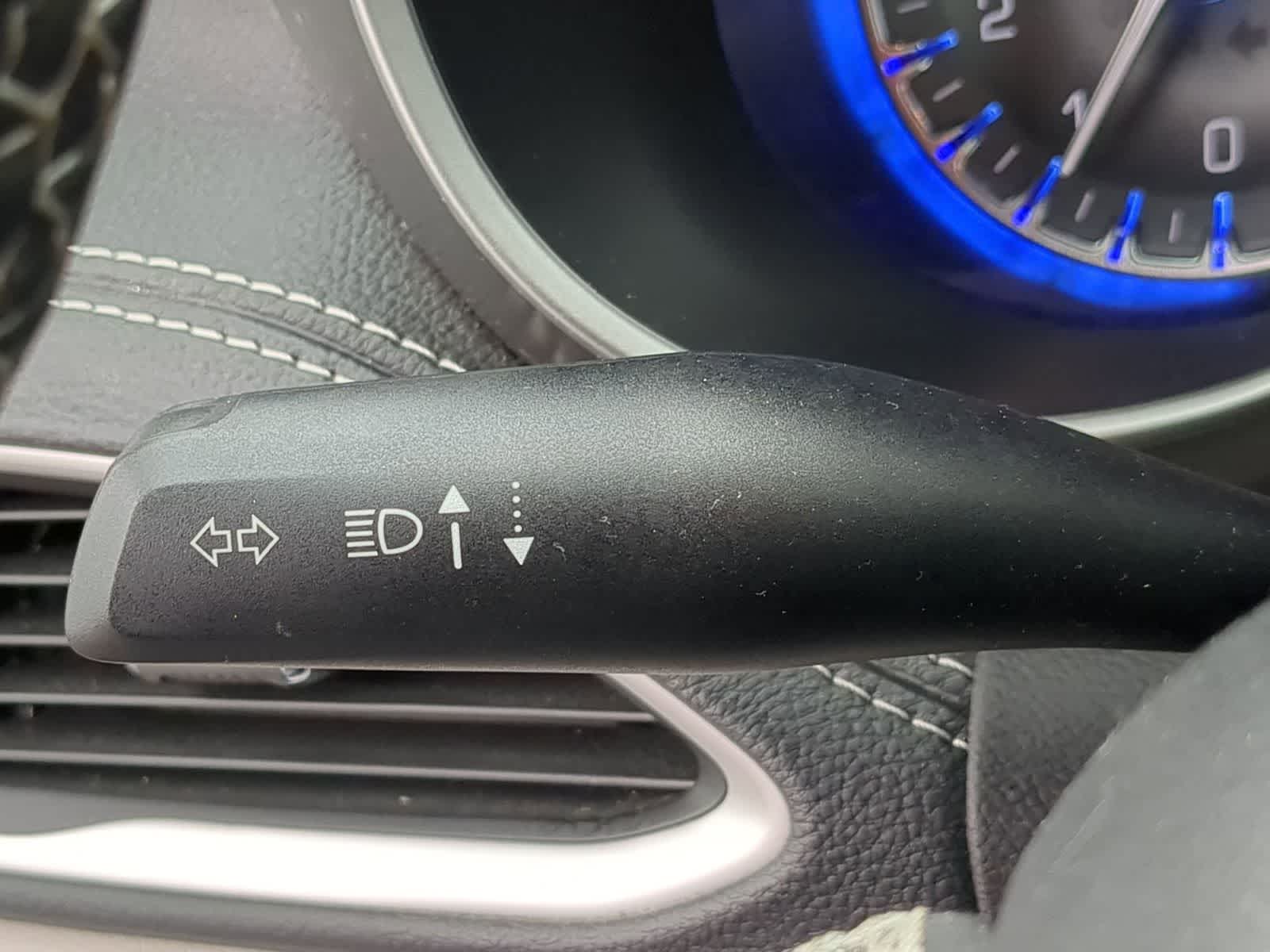 Thumbnail: 2023 Chrysler Pacifica - 26