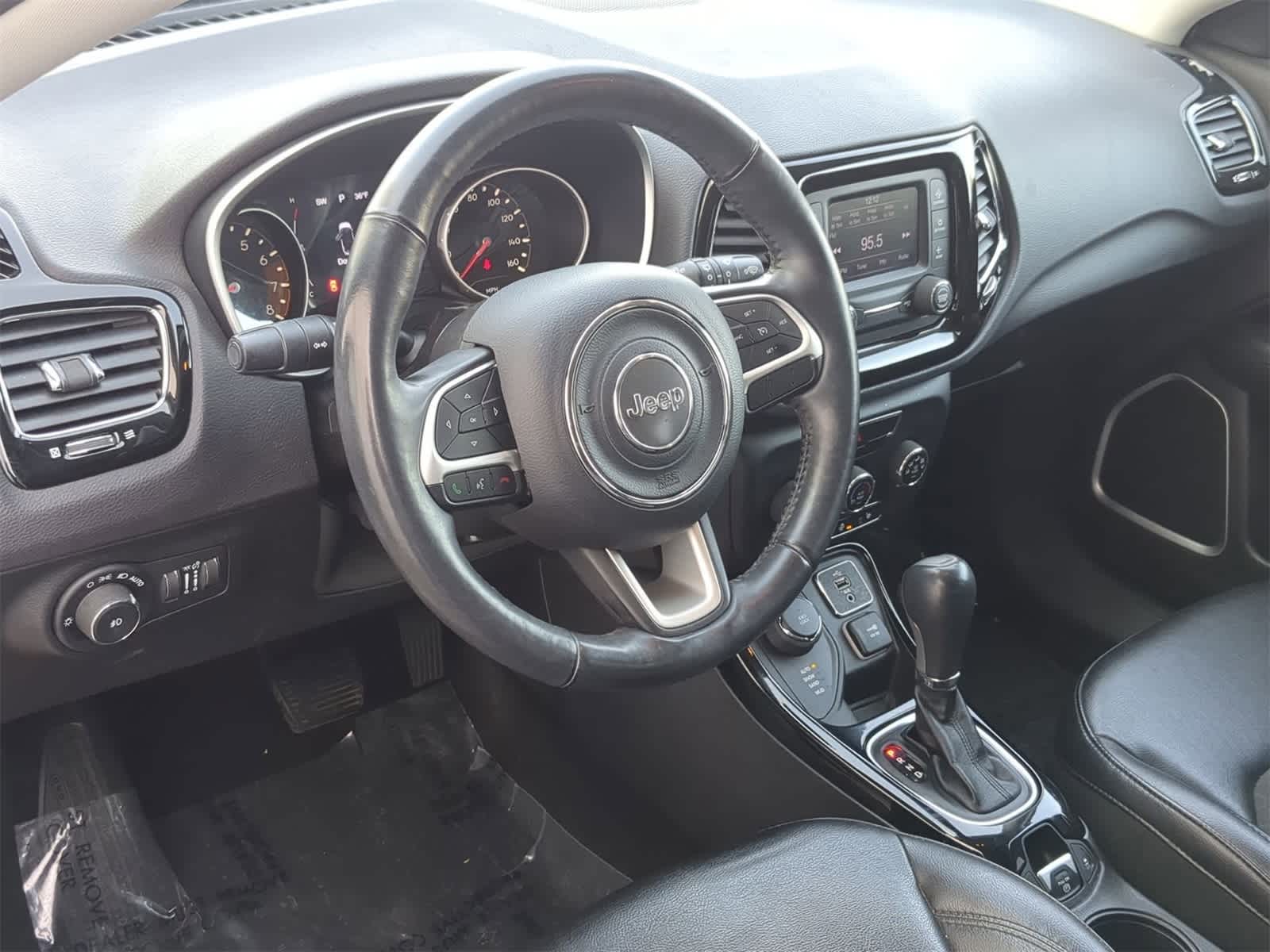 Thumbnail: 2018 Jeep Compass - 10