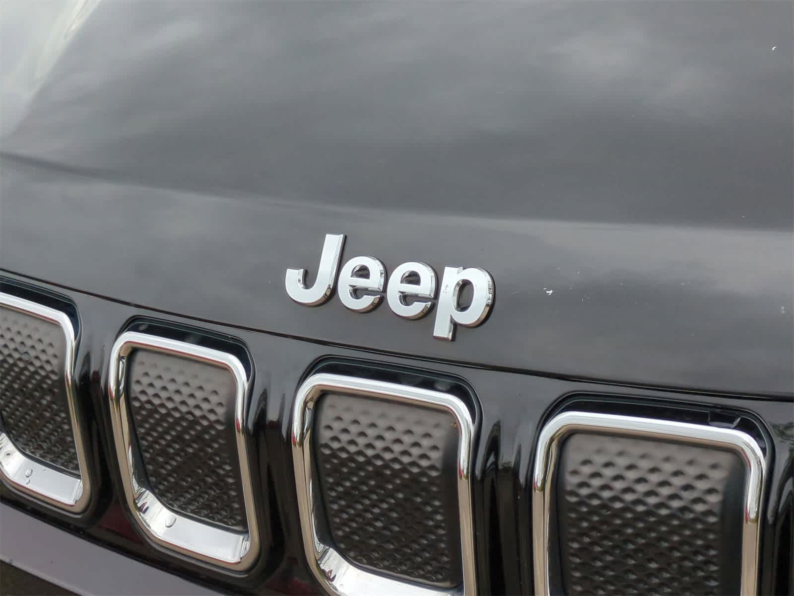 Thumbnail: 2022 Jeep Compass - 12