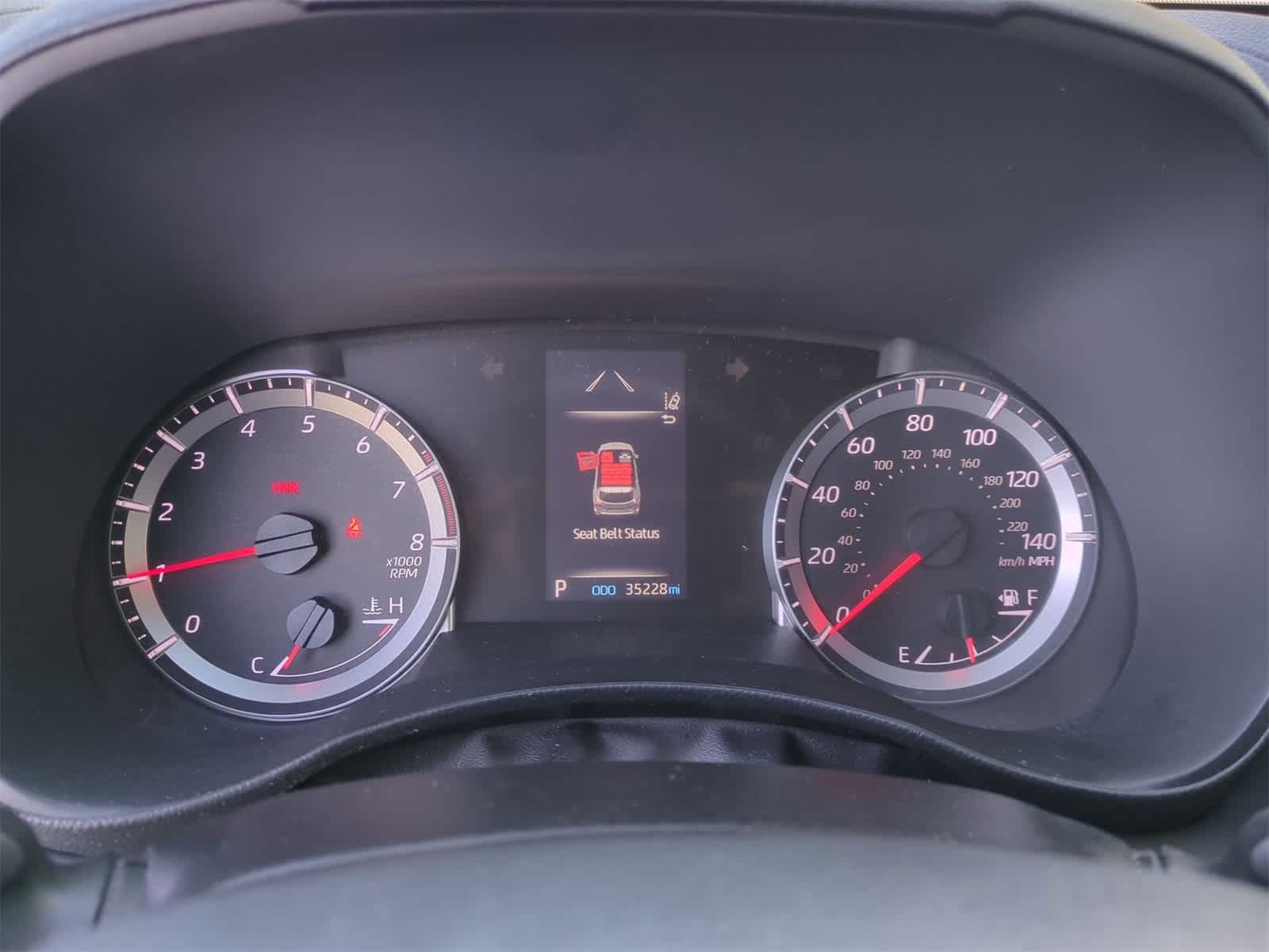 Thumbnail: 2022 Toyota Highlander - 33