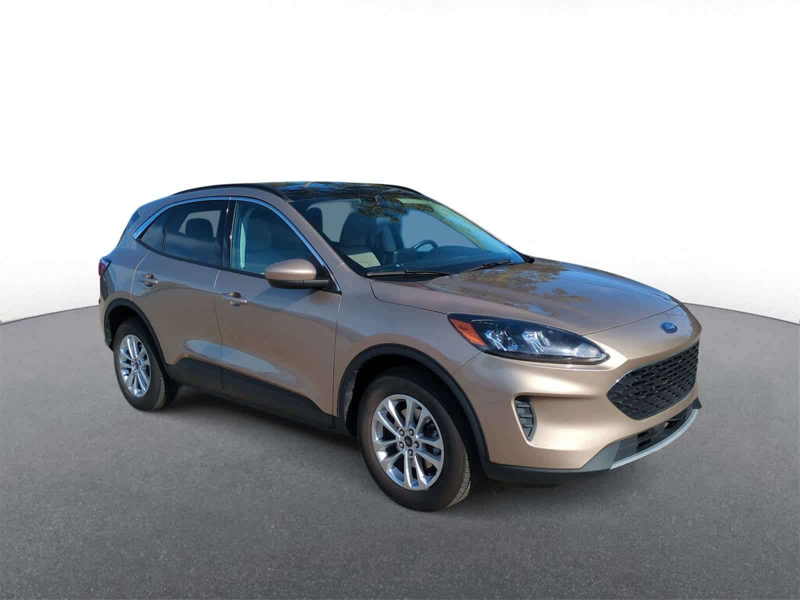 2021 Ford Escape SE photo 2