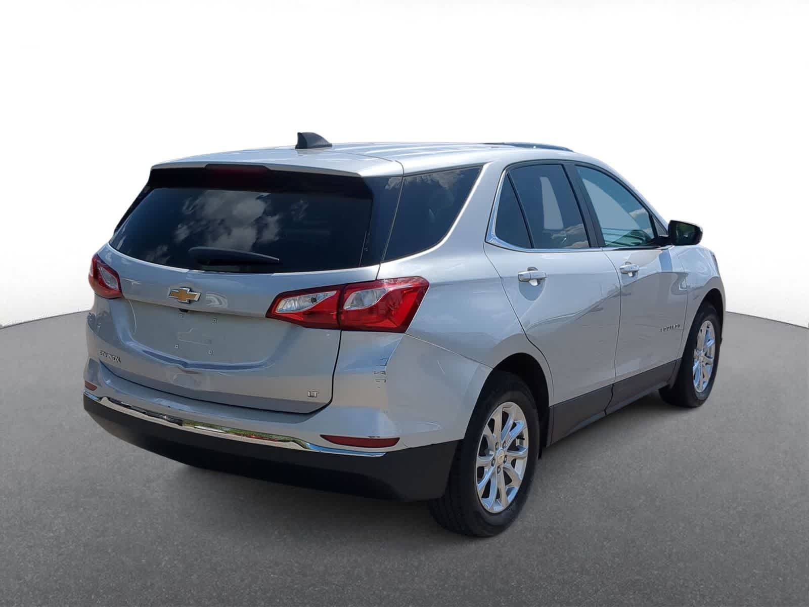 Thumbnail: 2021 Chevrolet Equinox - 8