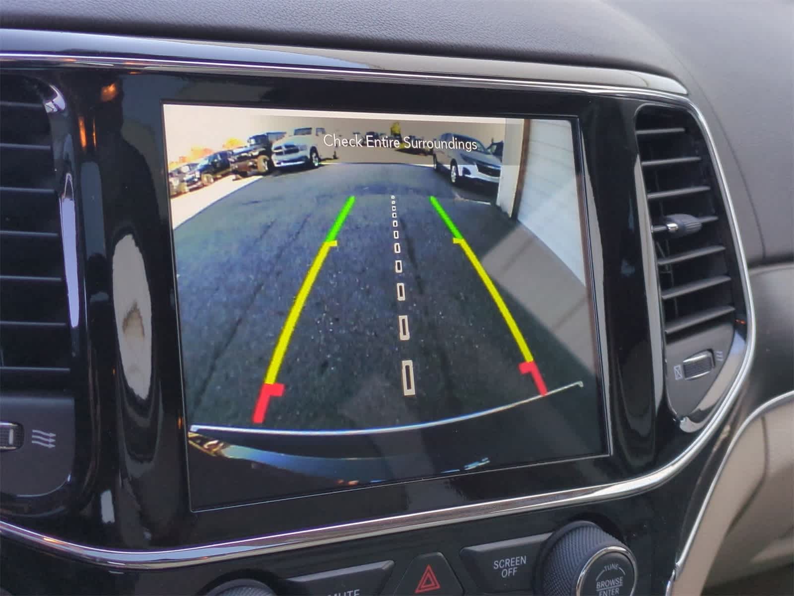 Thumbnail: 2019 Jeep Grand Cherokee - 29