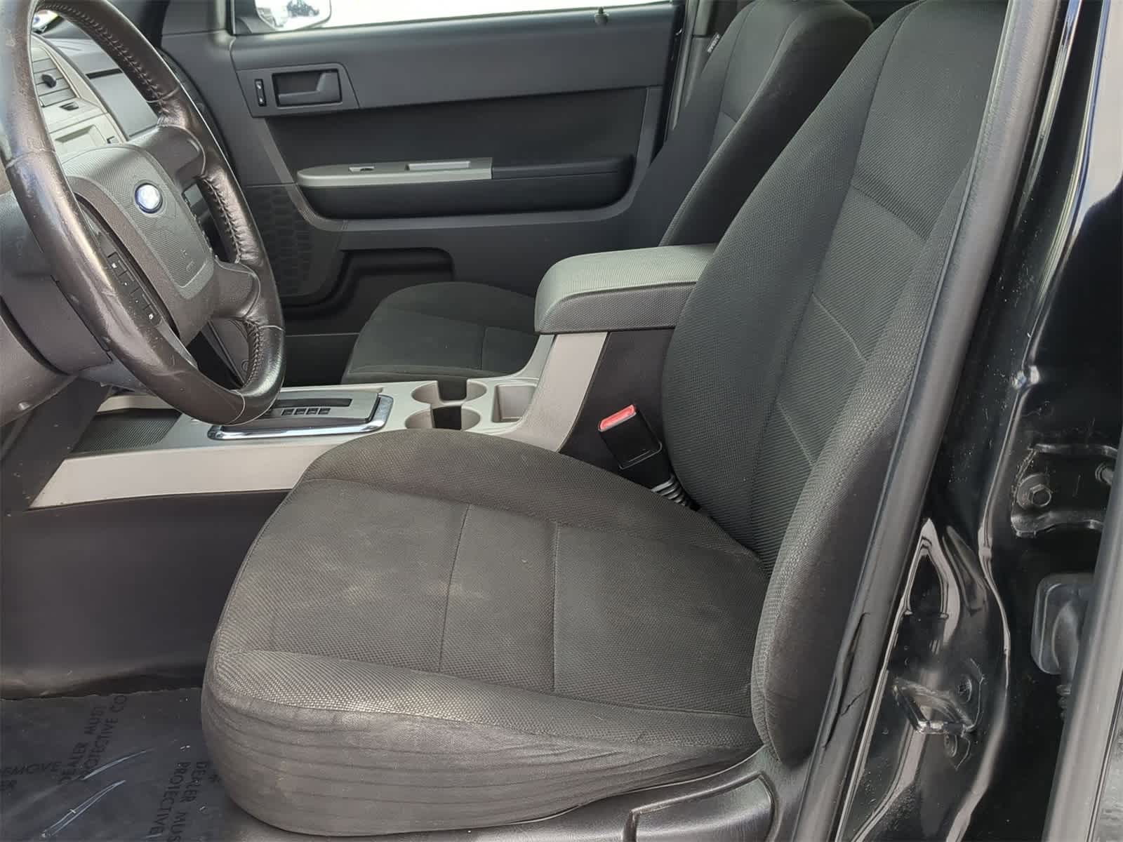 Thumbnail: 2009 Ford Escape - 16