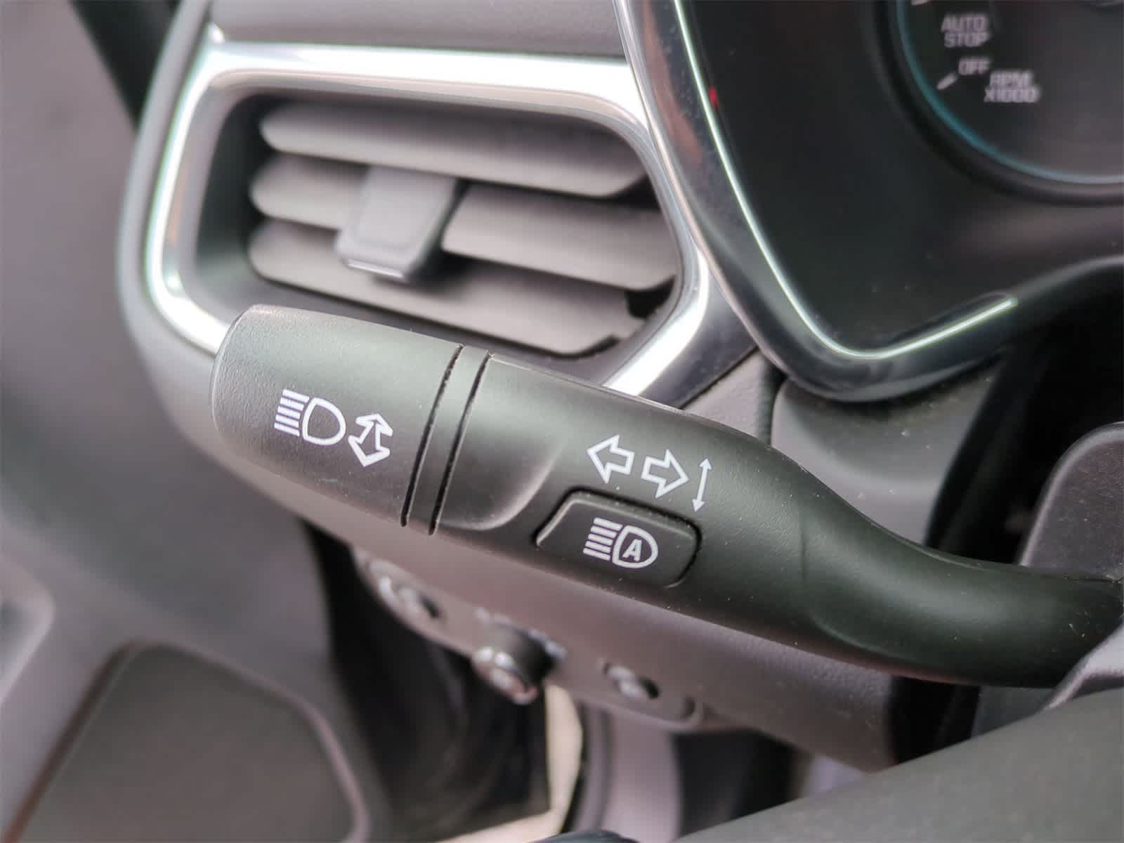 Thumbnail: 2020 Chevrolet Equinox - 27