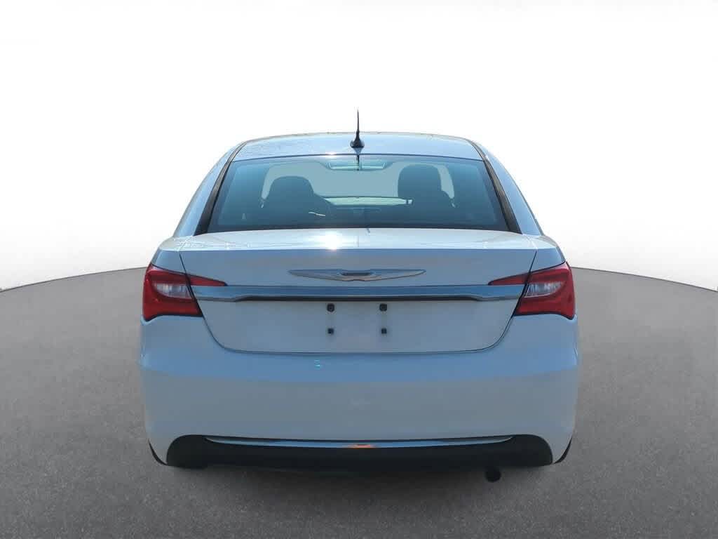 2012 Chrysler 200 Touring 7