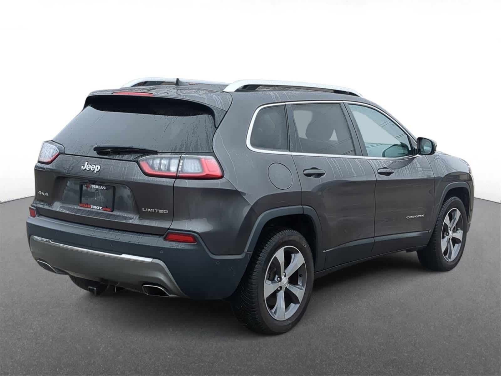 Thumbnail: 2019 Jeep Cherokee - 8