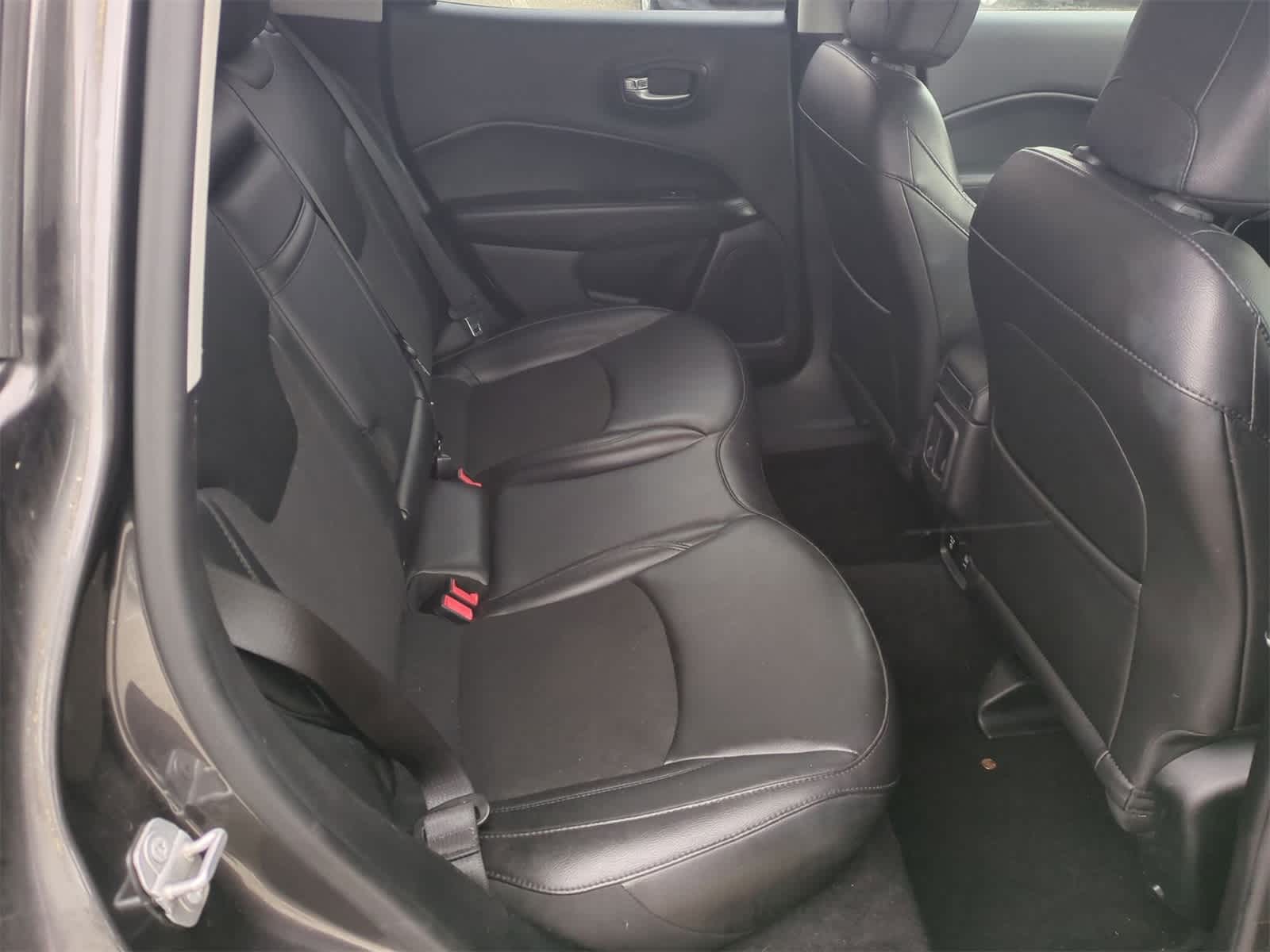 Thumbnail: 2019 Jeep Compass - 20