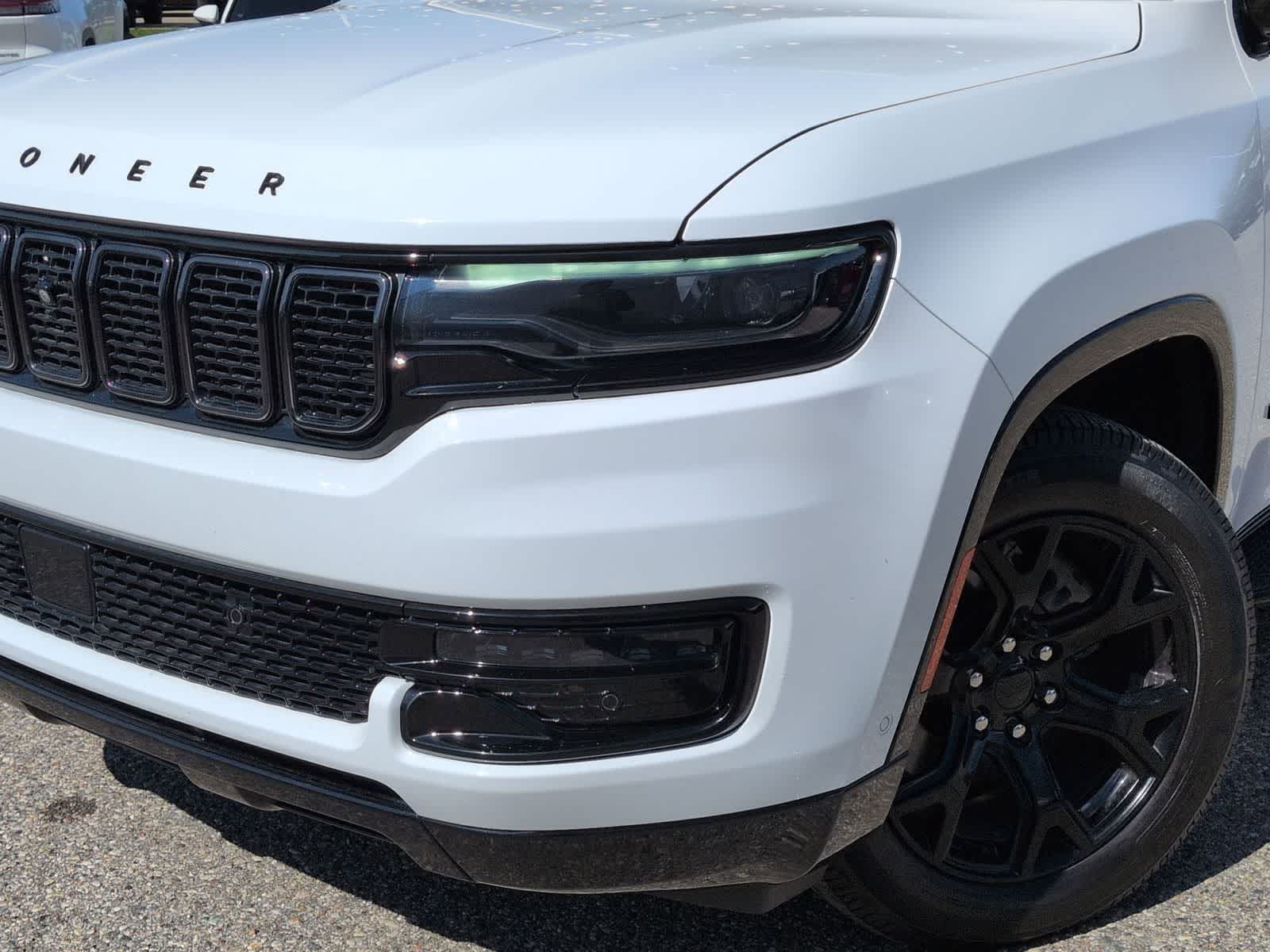 Thumbnail: 2024 Jeep Wagoneer - 11