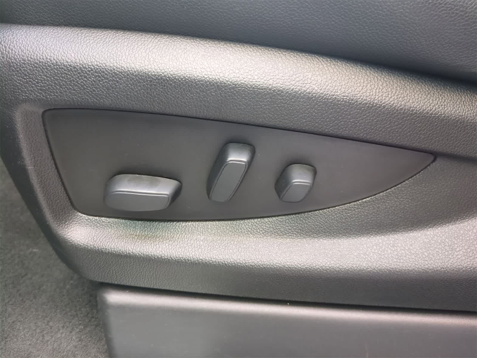 Thumbnail: 2020 Chevrolet Suburban - 17