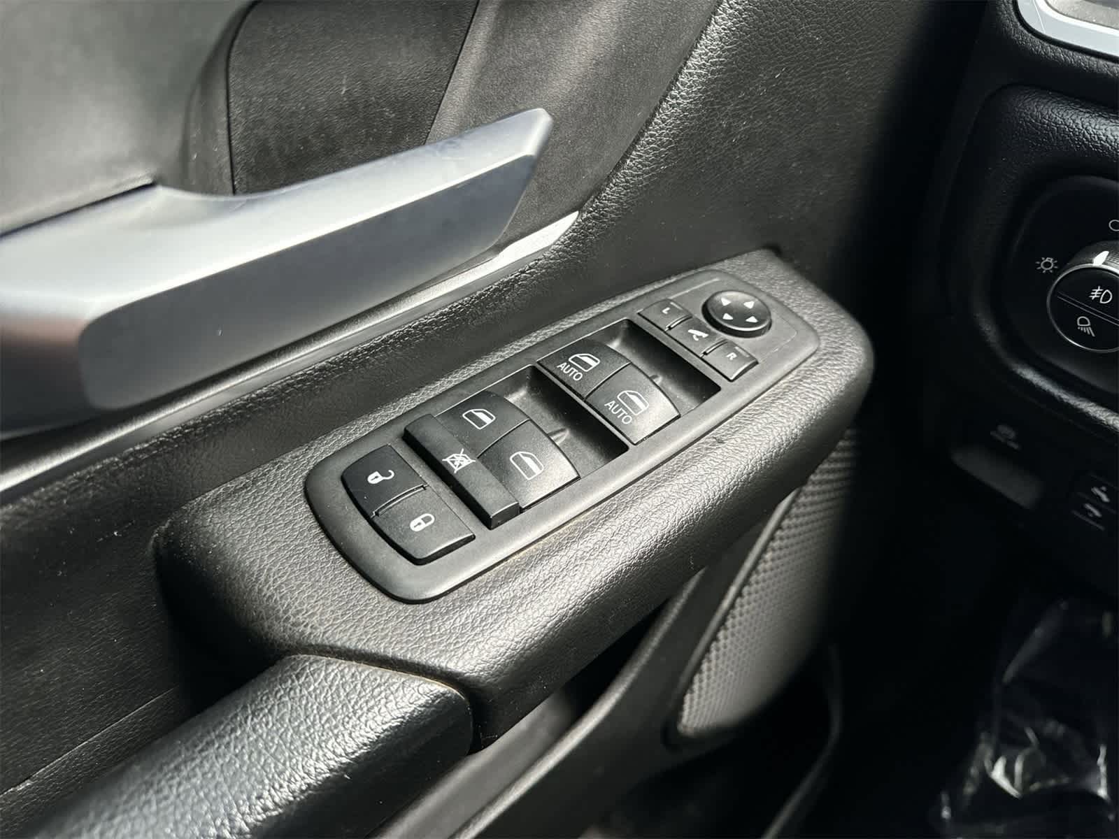 Thumbnail: 2021 RAM 1500 - 18