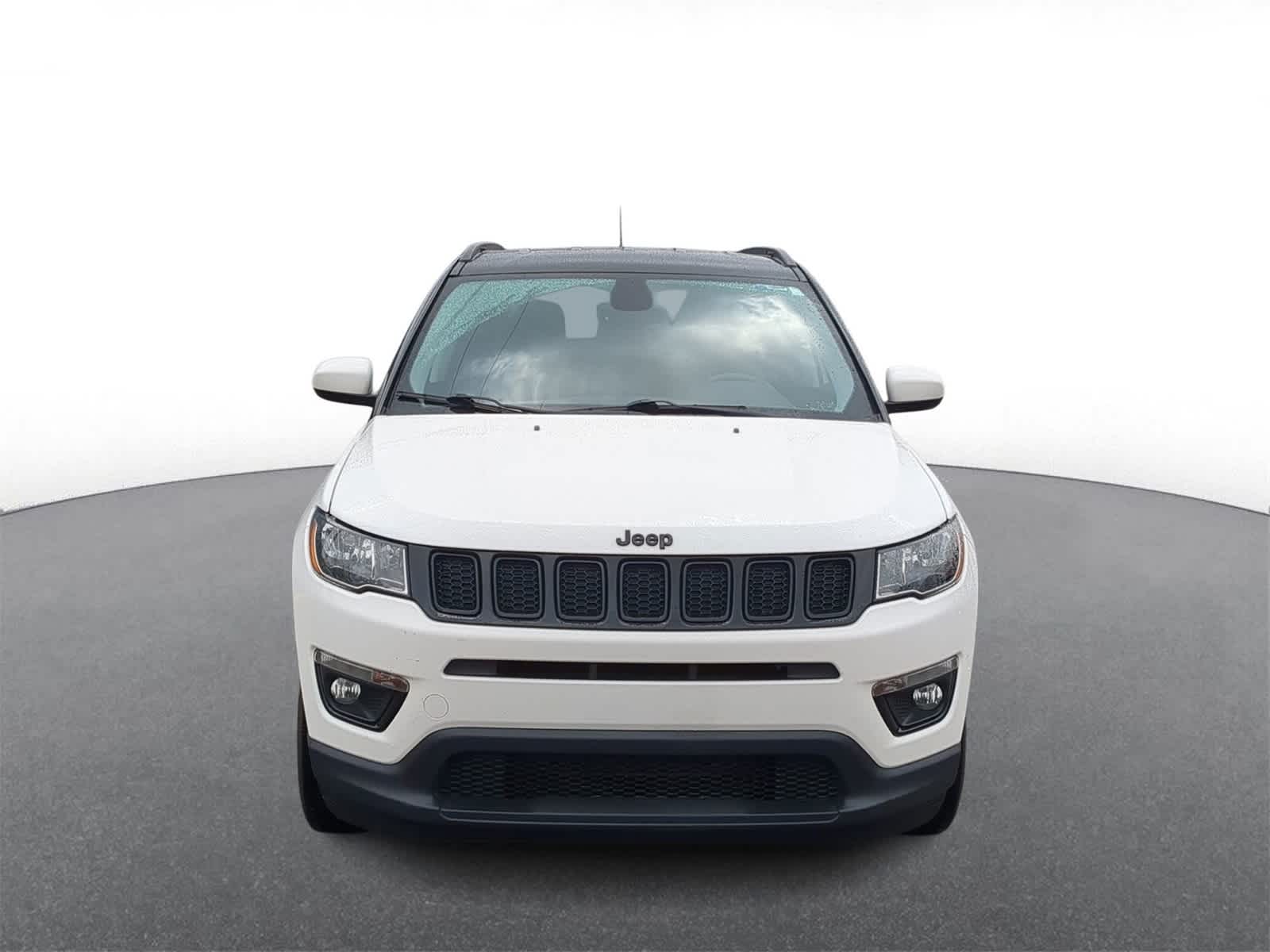 Thumbnail: 2018 Jeep Compass - 3