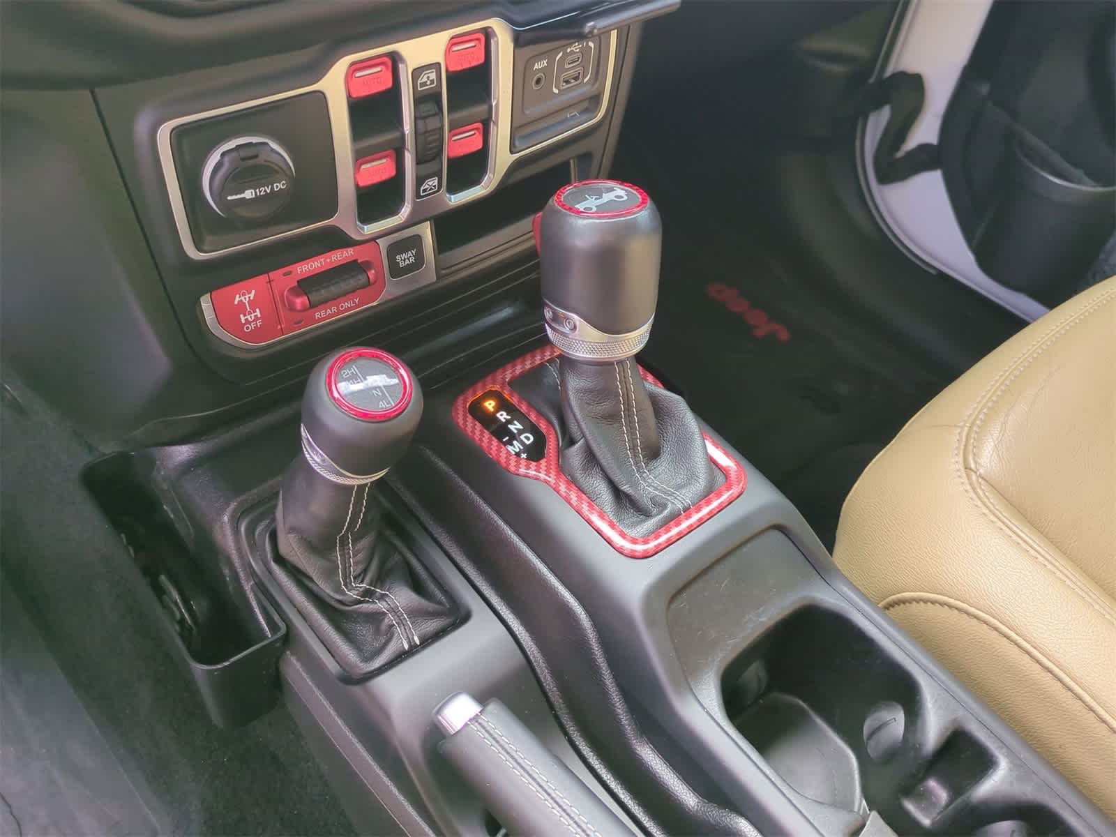 Thumbnail: 2018 Jeep Wrangler - 31