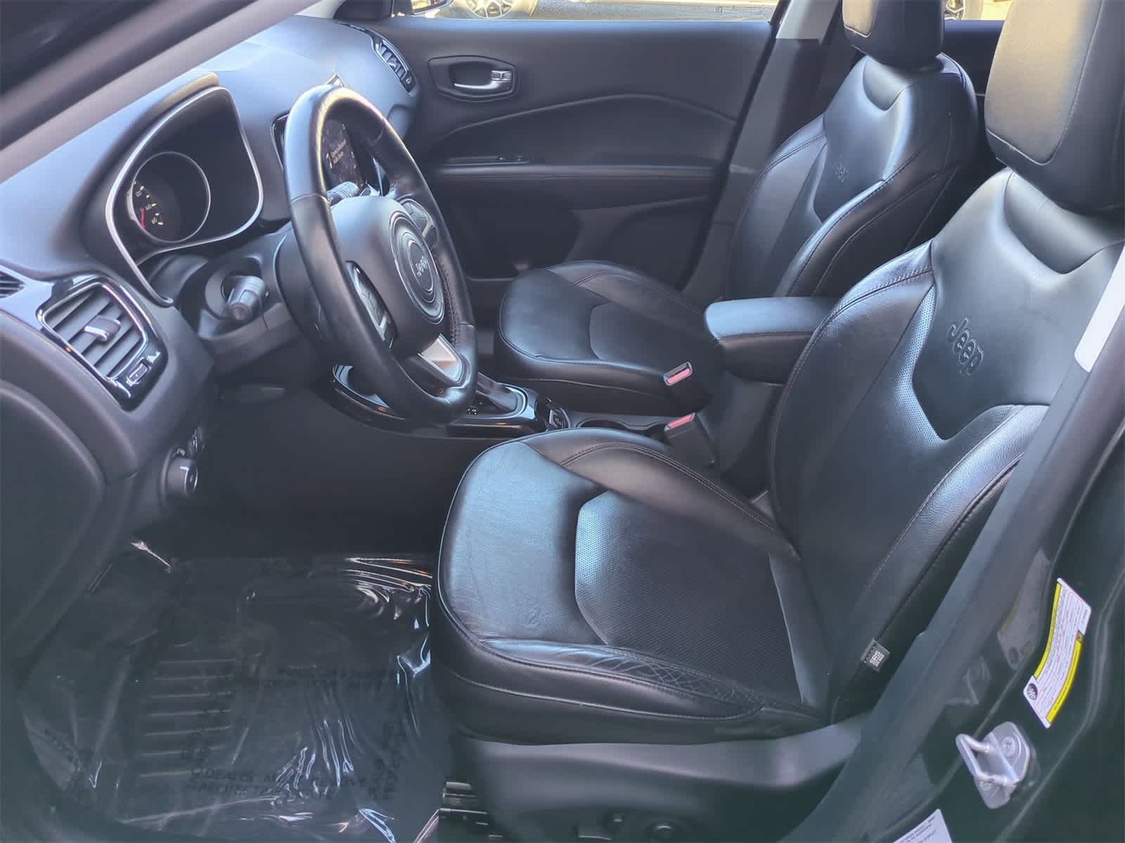 Thumbnail: 2018 Jeep Compass - 16