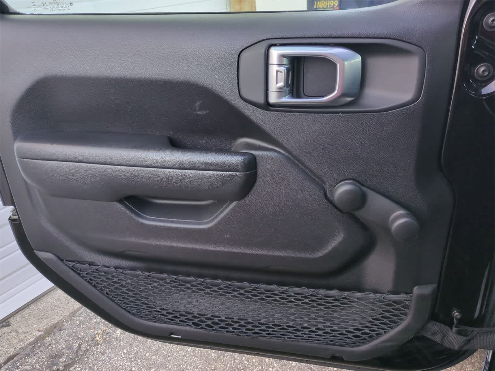 Thumbnail: 2023 Jeep Wrangler - 29