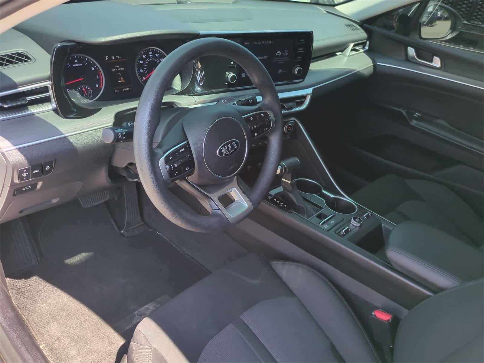Thumbnail: 2021 Kia K5 - 10