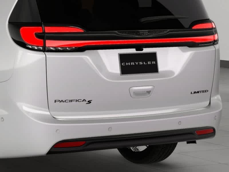 Thumbnail: 2026 Chrysler Pacifica - 16