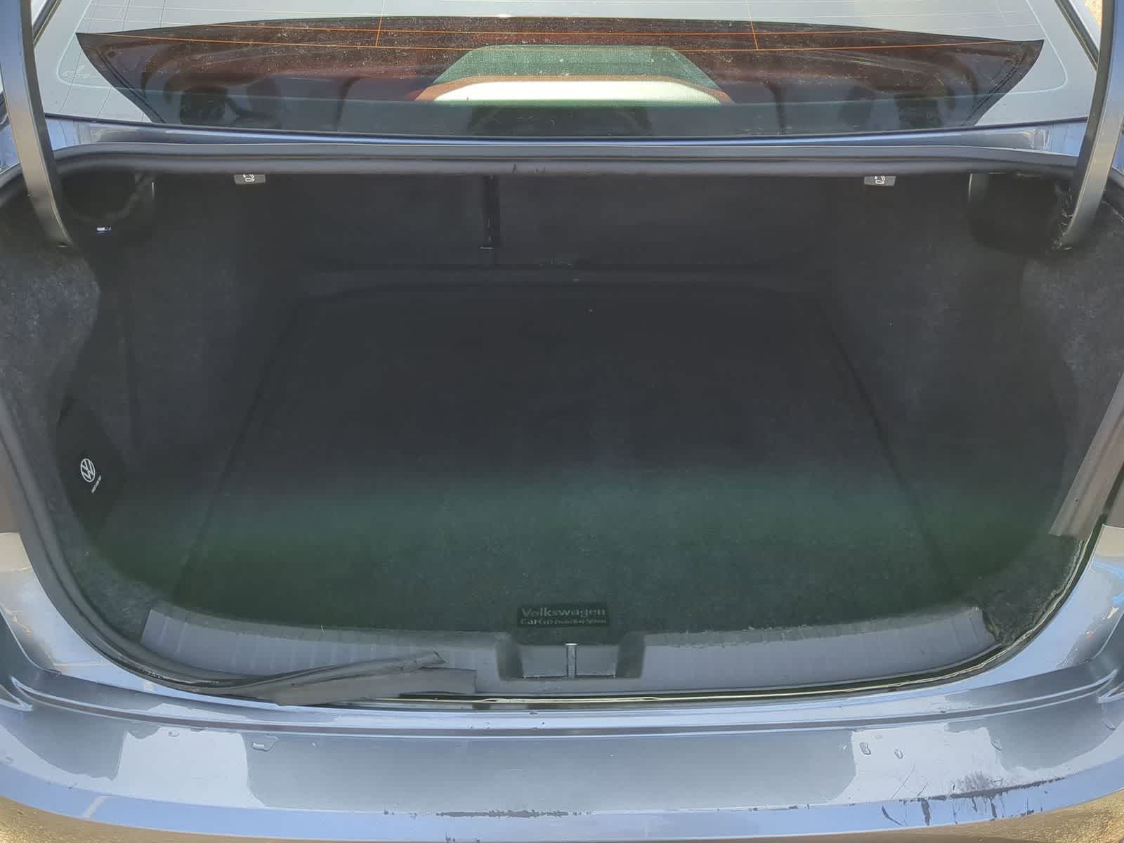 Thumbnail: 2021 Volkswagen Jetta - 39