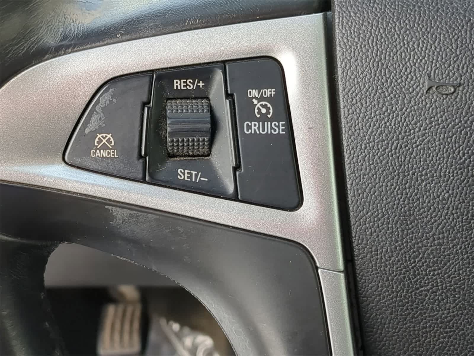 Thumbnail: 2013 Chevrolet Equinox - 30