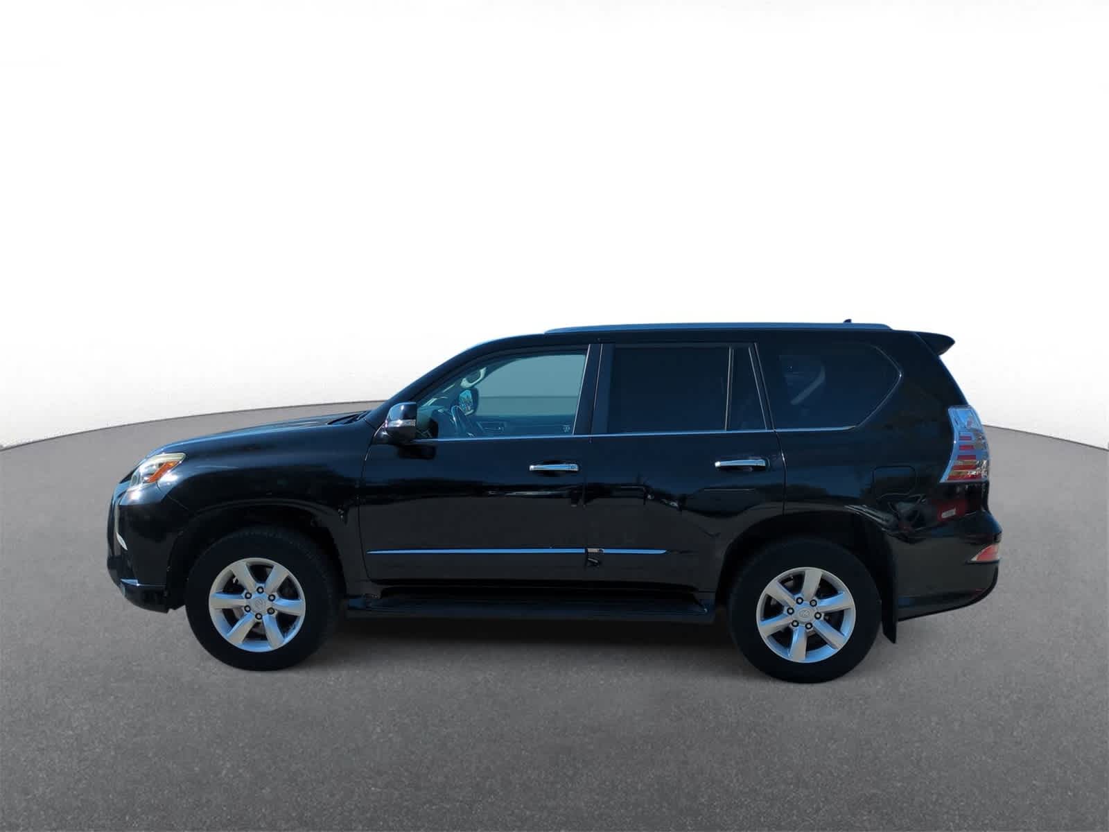 Thumbnail: 2015 Lexus GX - 5