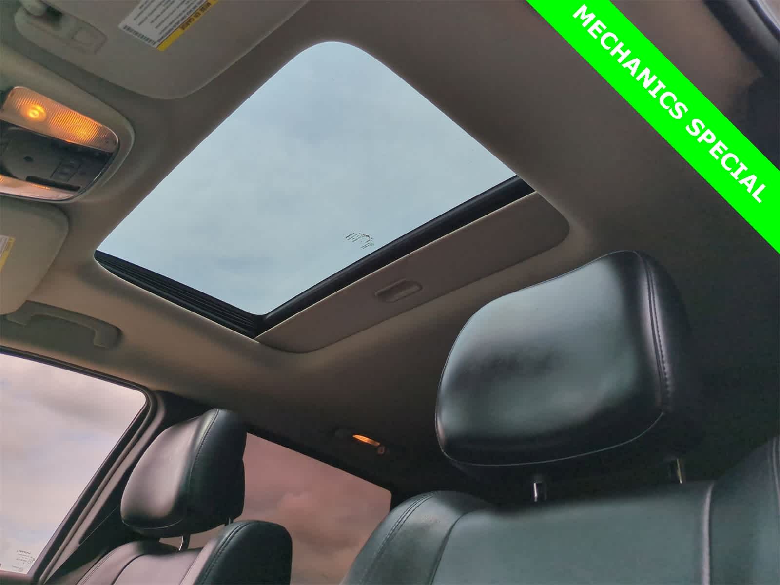 Thumbnail: 2013 Jeep Grand Cherokee - 17