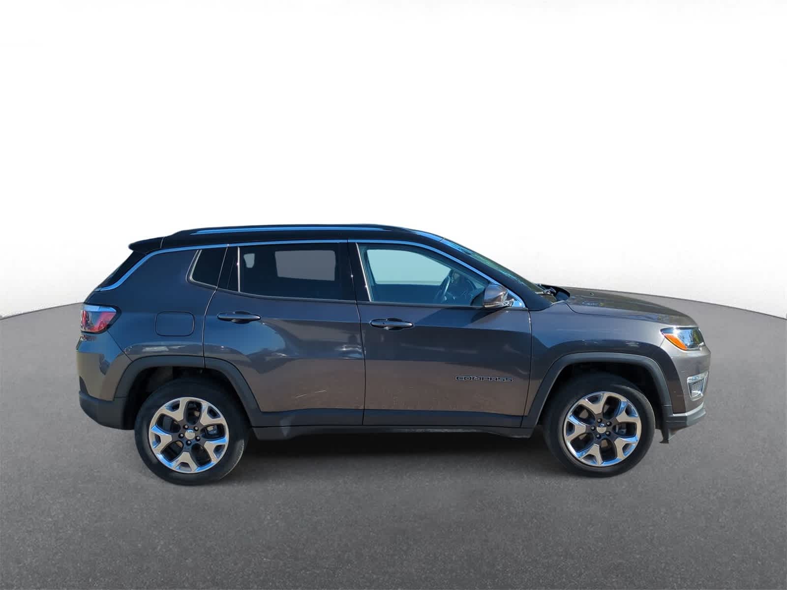 Thumbnail: 2019 Jeep Compass - 9