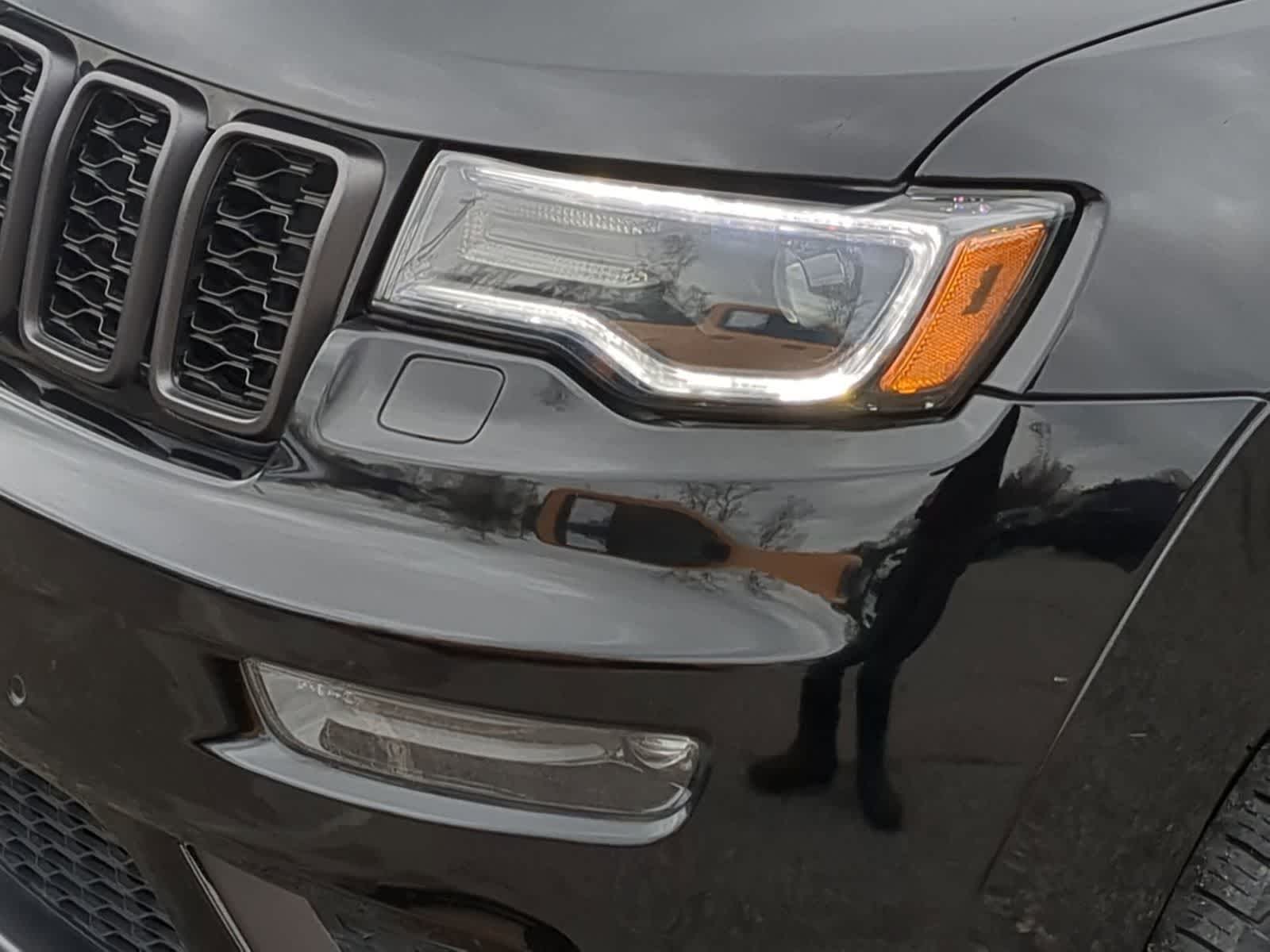 Thumbnail: 2018 Jeep Grand Cherokee - 11