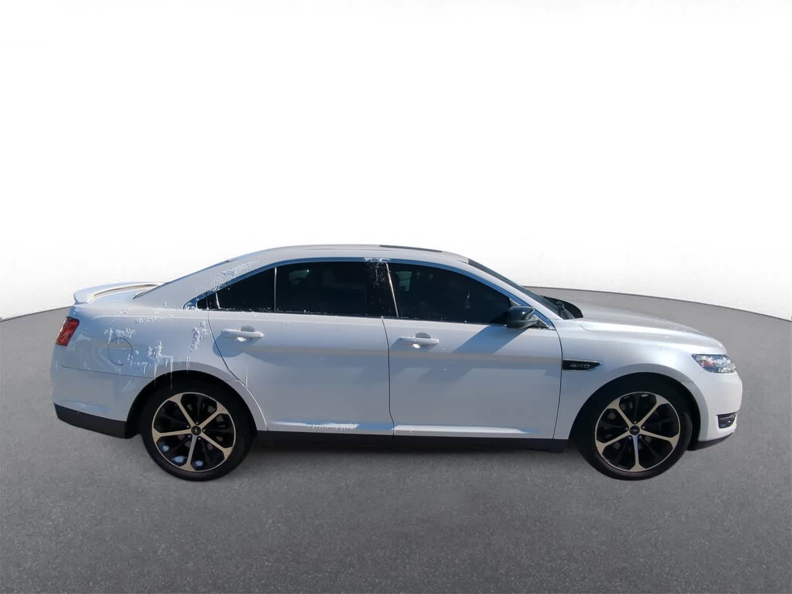 Thumbnail: 2016 Ford Taurus - 9