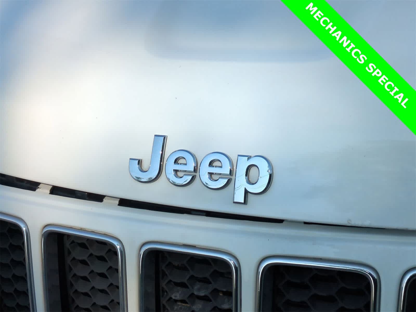 Thumbnail: 2014 Jeep Grand Cherokee - 11
