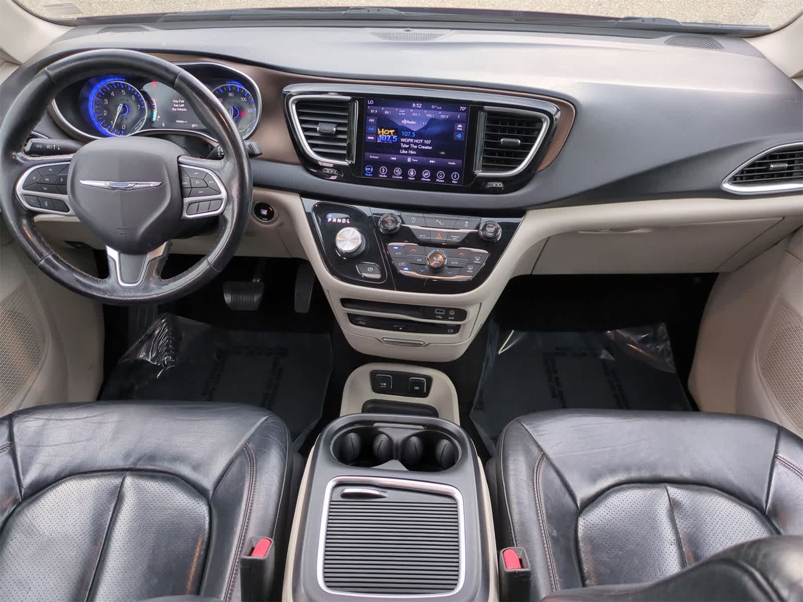 Thumbnail: 2018 Chrysler Pacifica - 14