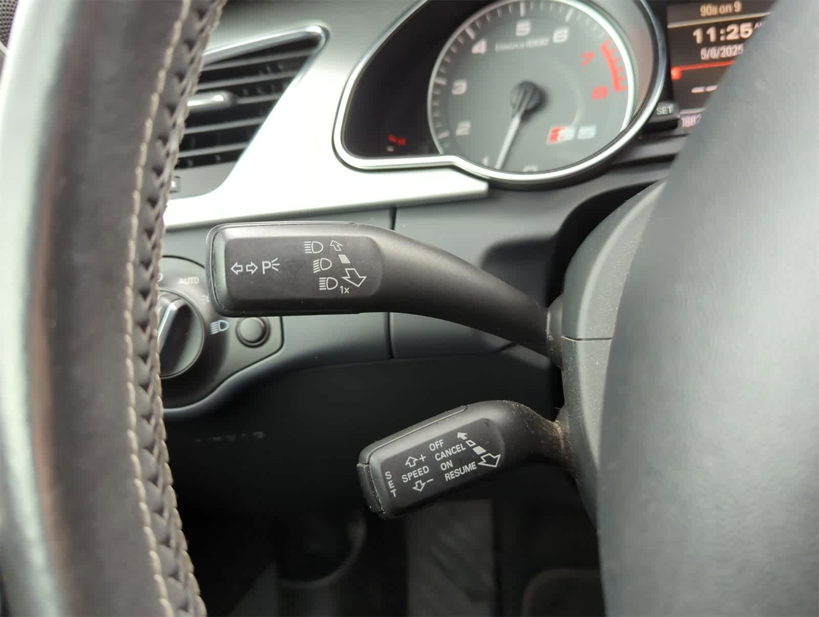 Thumbnail: 2012 Audi S5 - 25