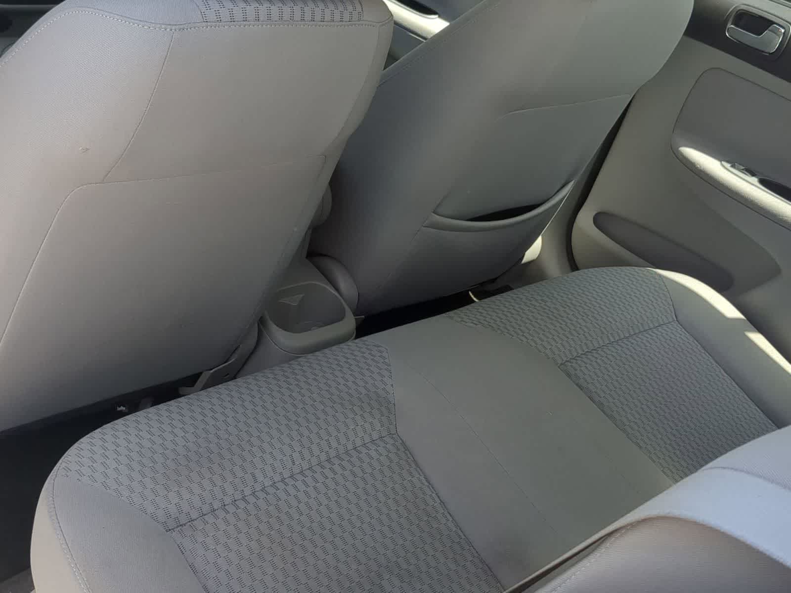 Thumbnail: 2010 Chevrolet Cobalt - 18