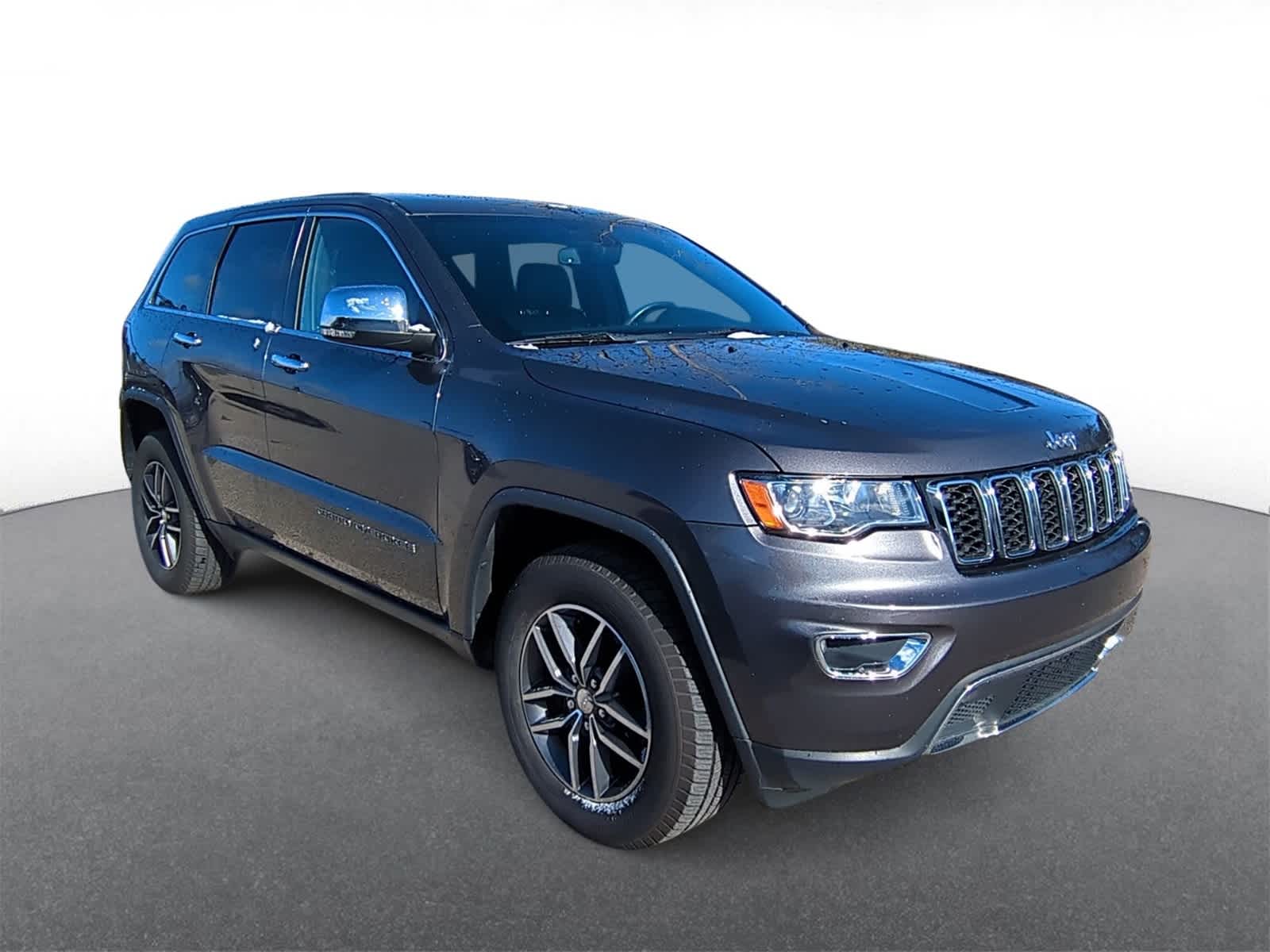 Thumbnail: 2018 Jeep Grand Cherokee - 2