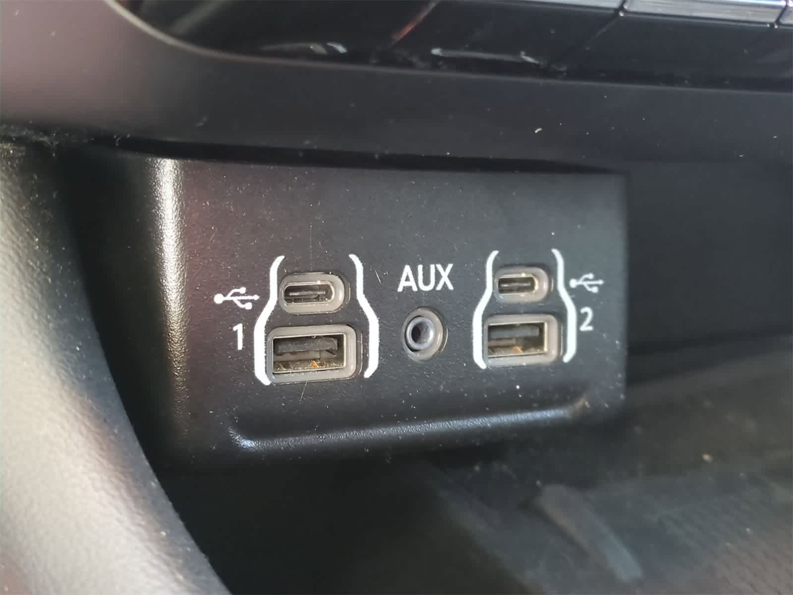 Thumbnail: 2022 Dodge Durango - 31