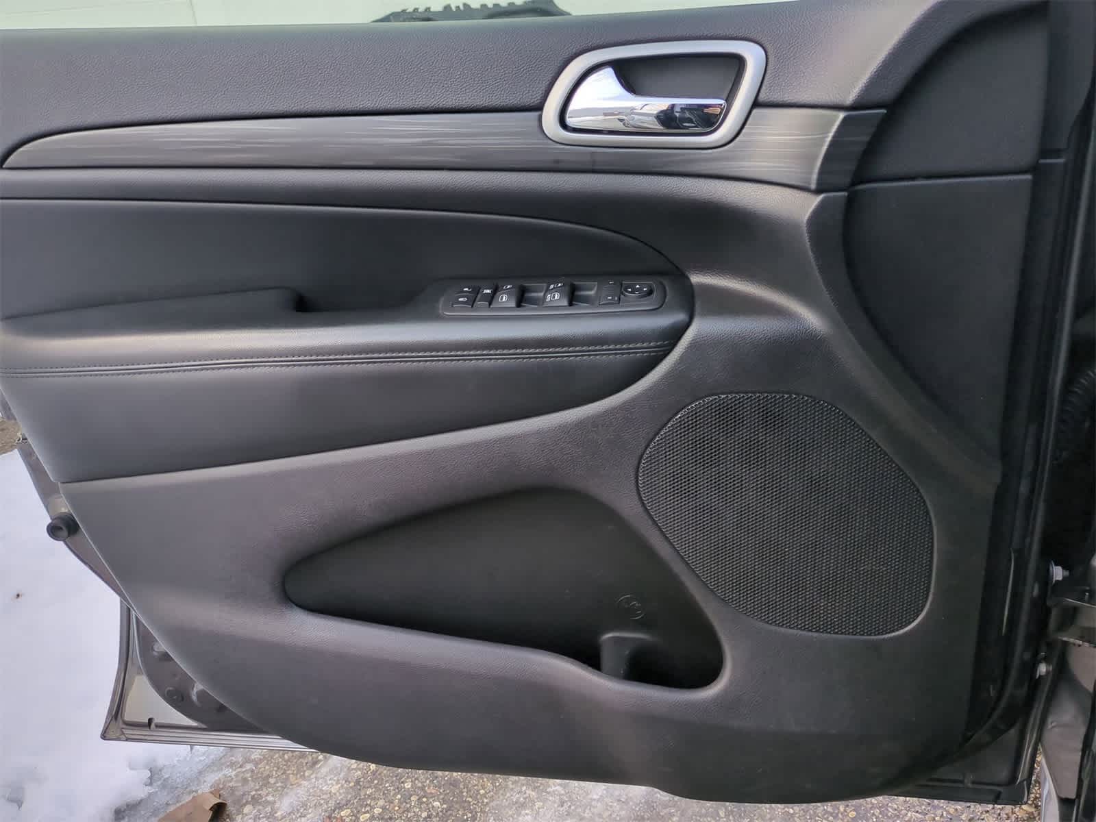 Thumbnail: 2019 Jeep Grand Cherokee - 29