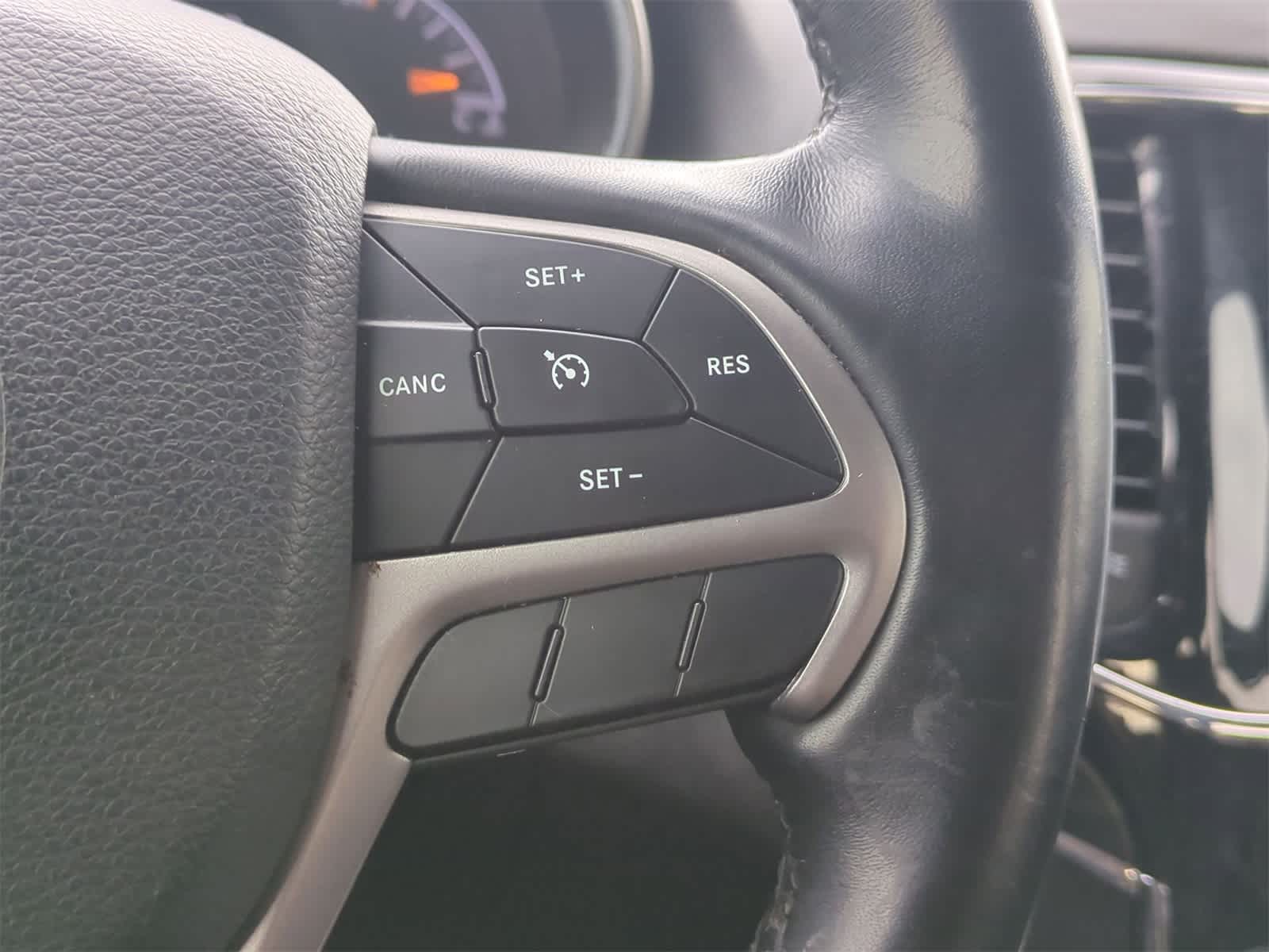 Thumbnail: 2021 Jeep Grand Cherokee - 33