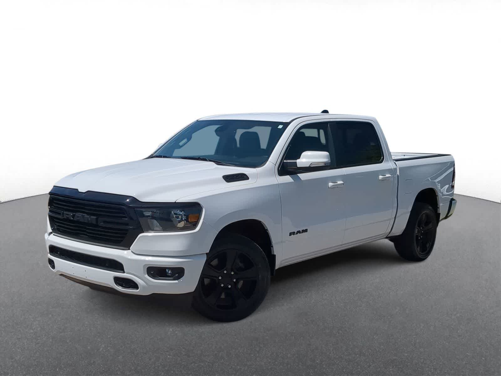 2020 RAM 1500 Big Horn/Lone Star 4x4 Crew Cab 5'7's photo
