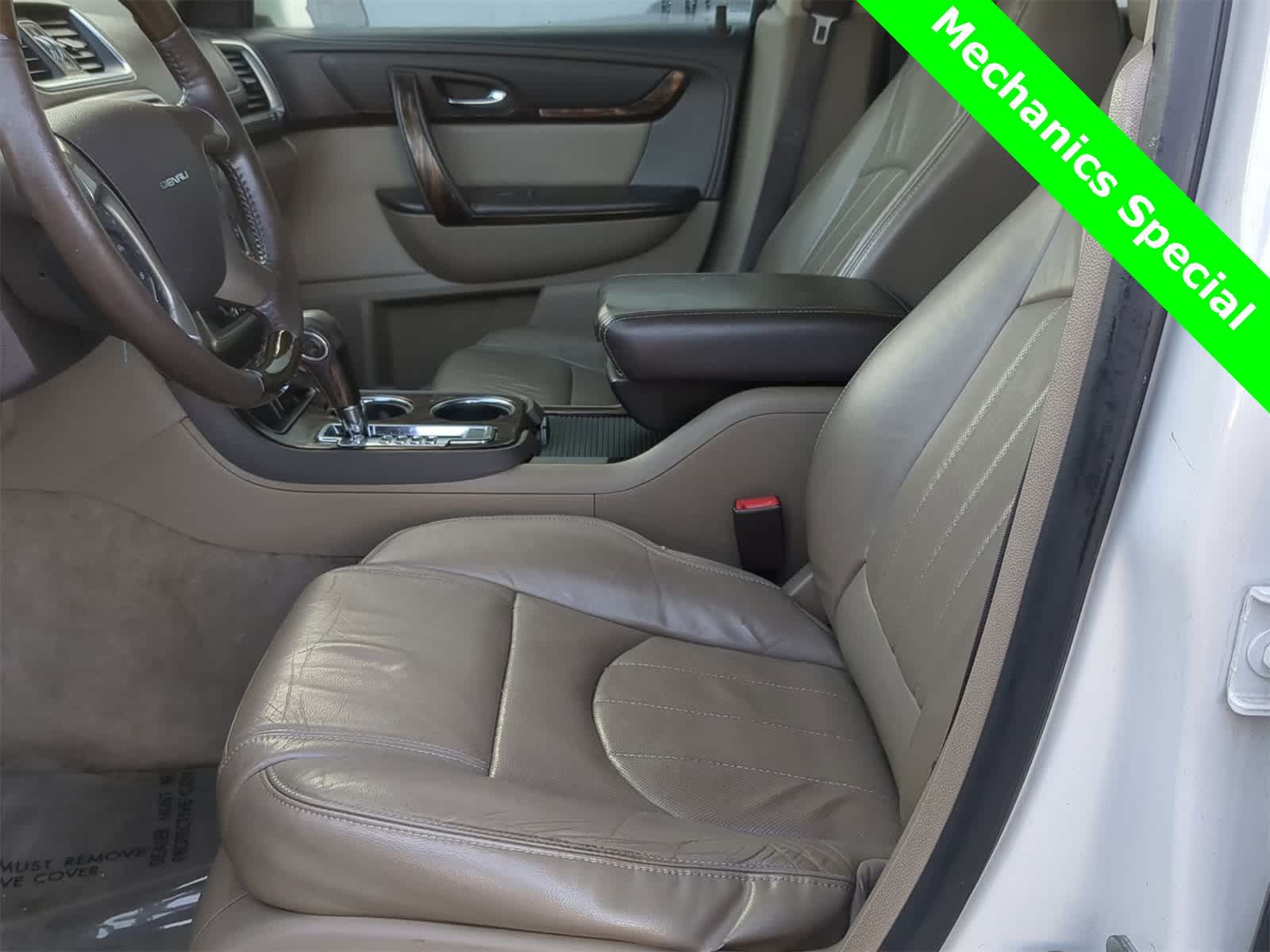 Thumbnail: 2015 GMC Acadia - 16