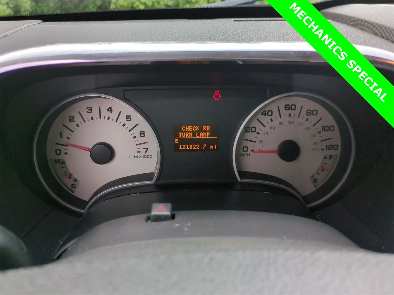 Thumbnail: 2010 Ford Explorer - 27