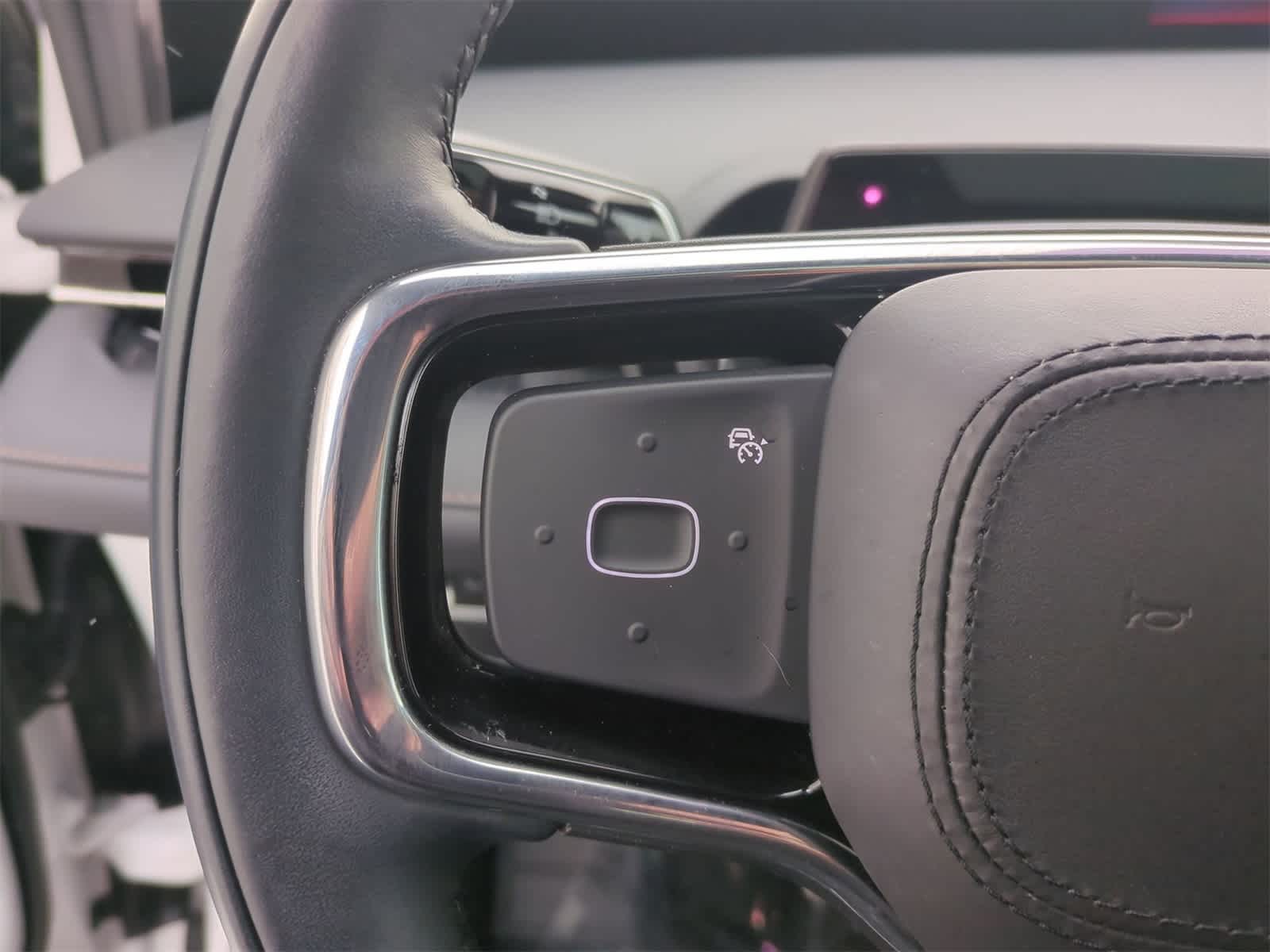 Thumbnail: 2025 Lincoln Nautilus - 24