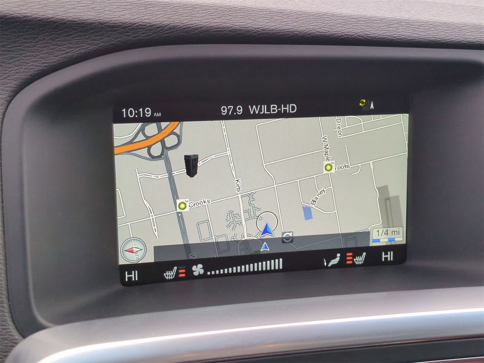 Thumbnail: 2017 Volvo S60 - 29