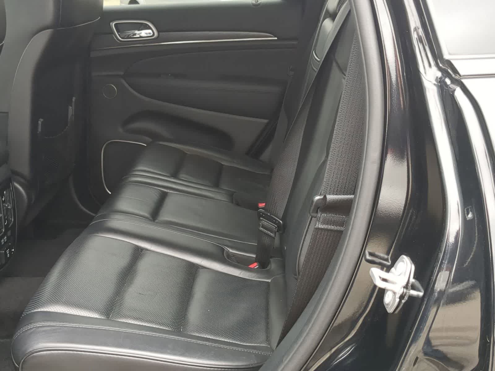 Thumbnail: 2018 Jeep Grand Cherokee - 19