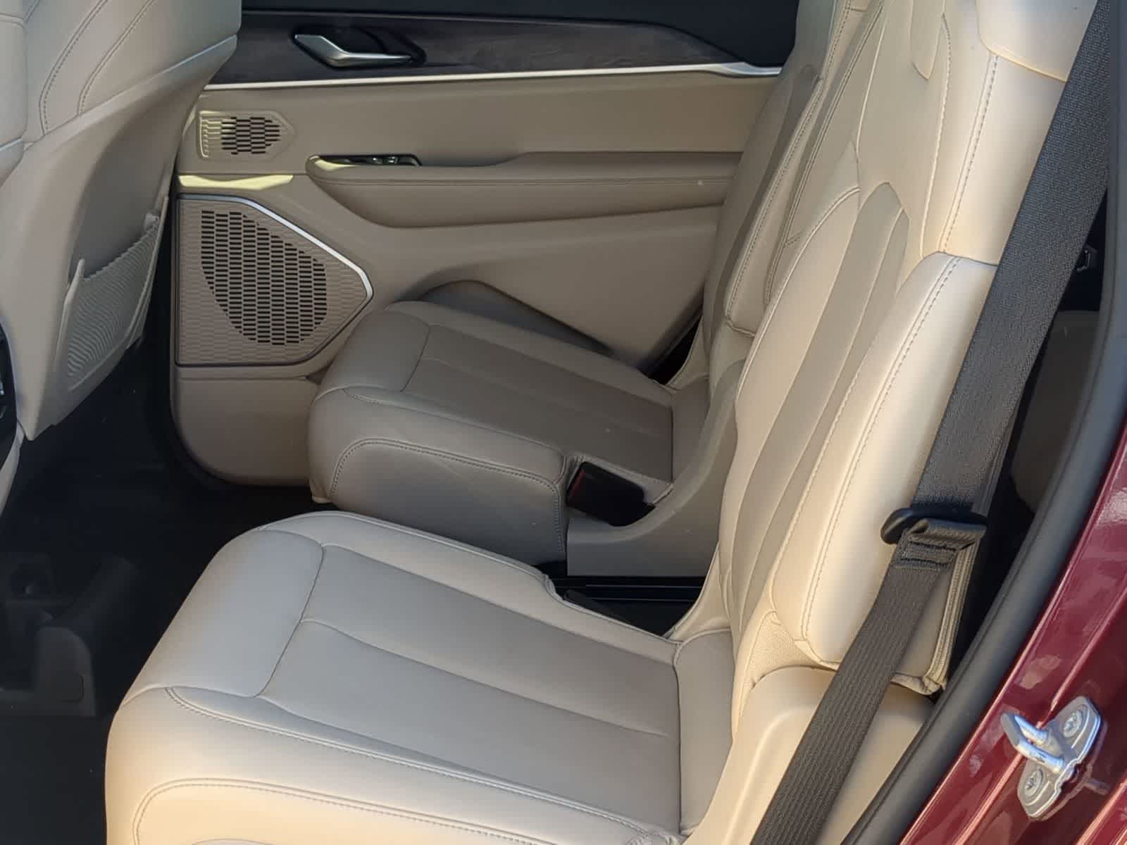 Thumbnail: 2021 Jeep Grand Cherokee L - 19