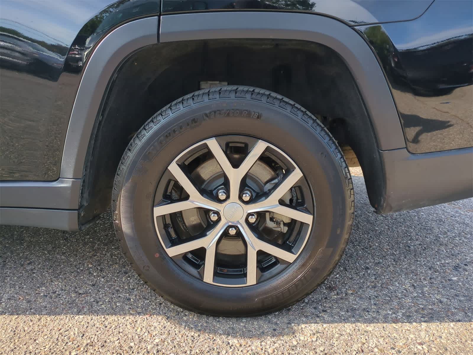 Thumbnail: 2023 Jeep Grand Cherokee L - 14