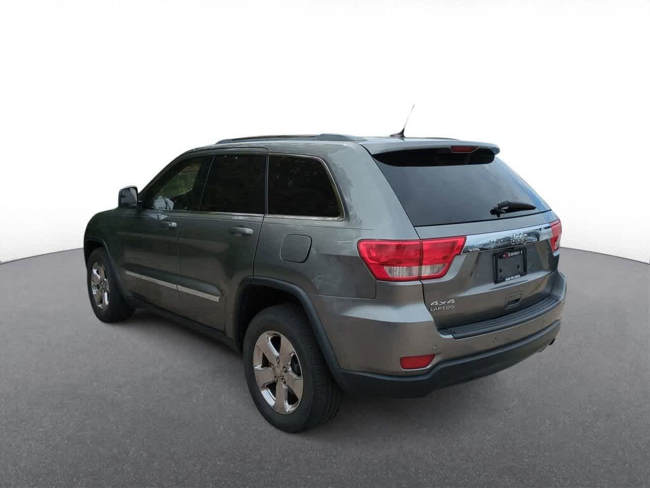 Thumbnail: 2013 Jeep Grand Cherokee - 6