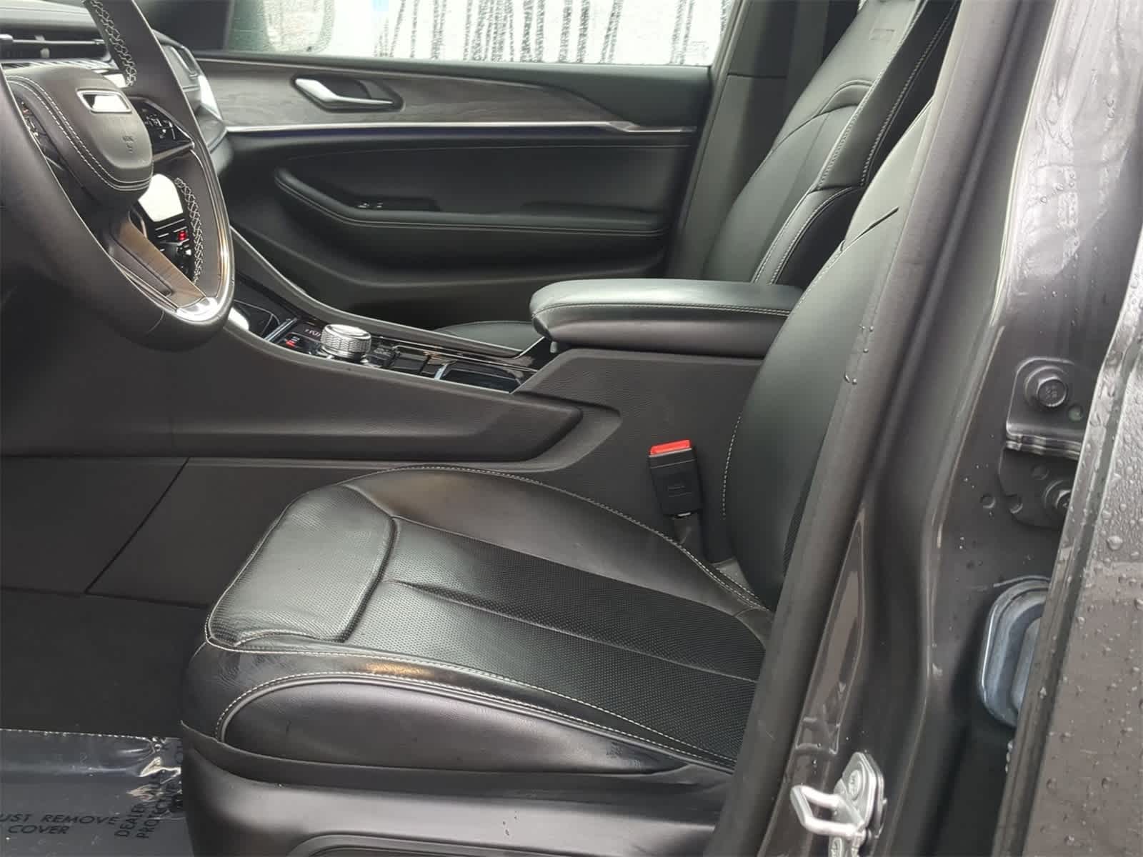 Thumbnail: 2023 Jeep Grand Cherokee - 23