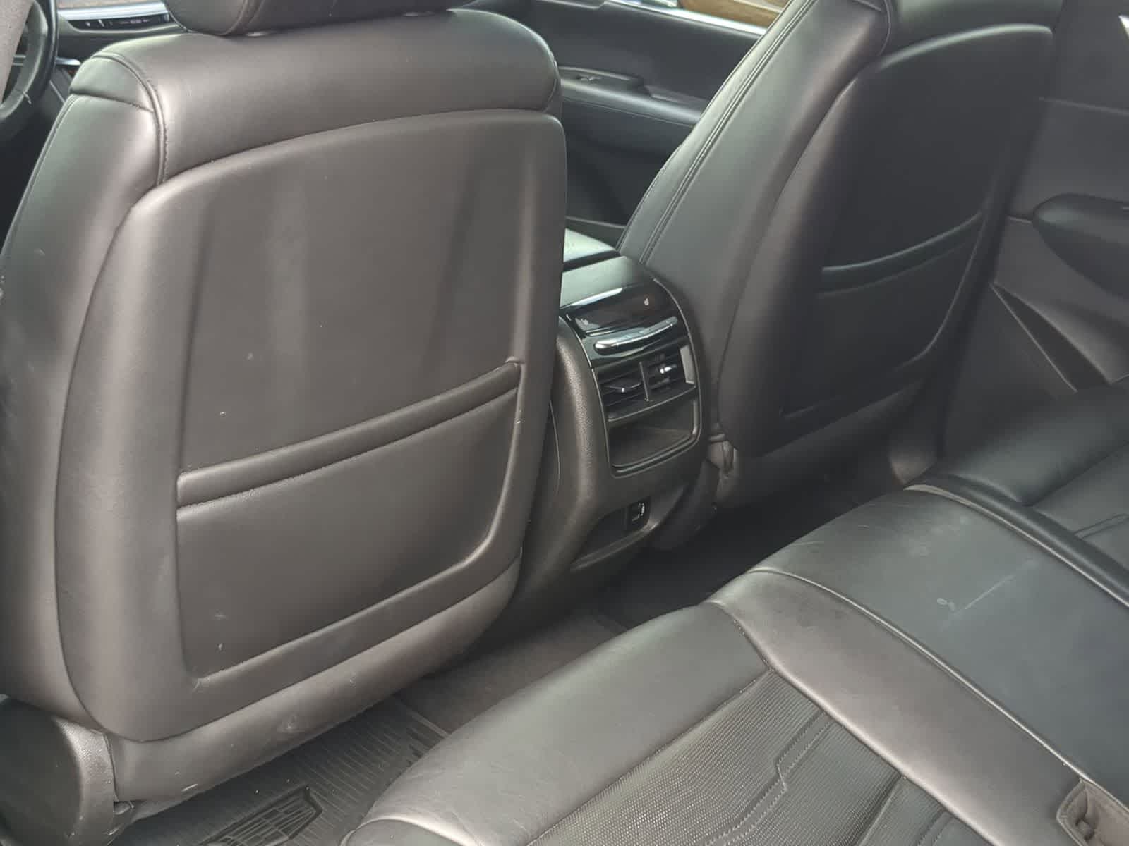 Thumbnail: 2017 Cadillac XT5 - 18