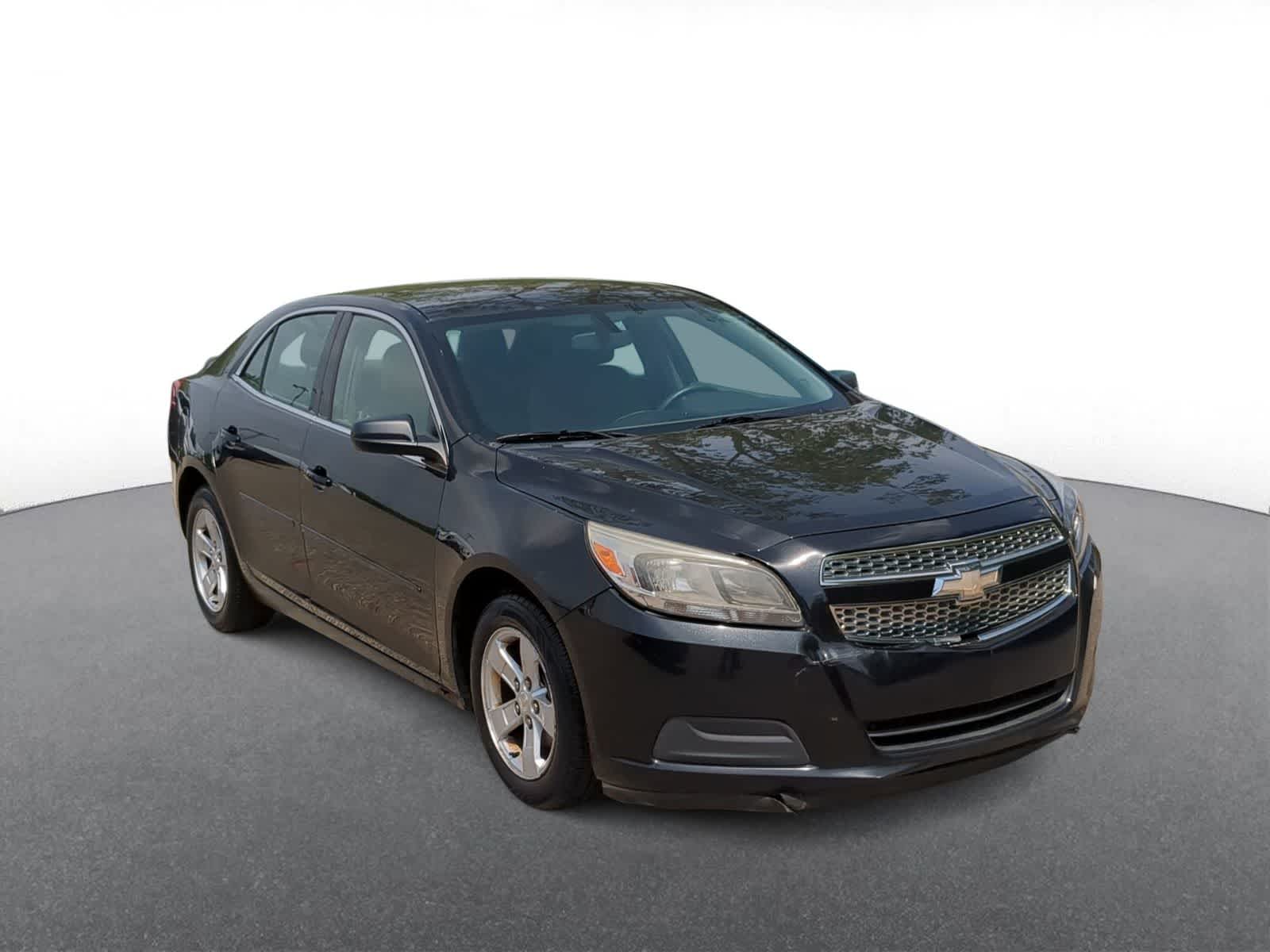 Thumbnail: 2013 Chevrolet Malibu - 2