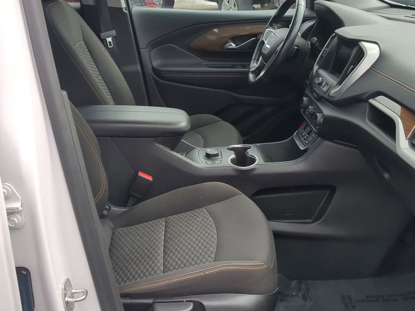 Thumbnail: 2020 GMC Terrain - 21